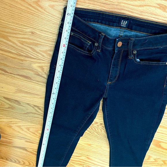 4/$20 SALE - Gap Denim Jeans - Picture 5 of 6